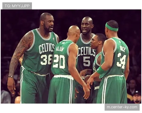 凯尔特人伪五小阵容实现攻防平衡，伸展内线与多锋线换防成体系特色